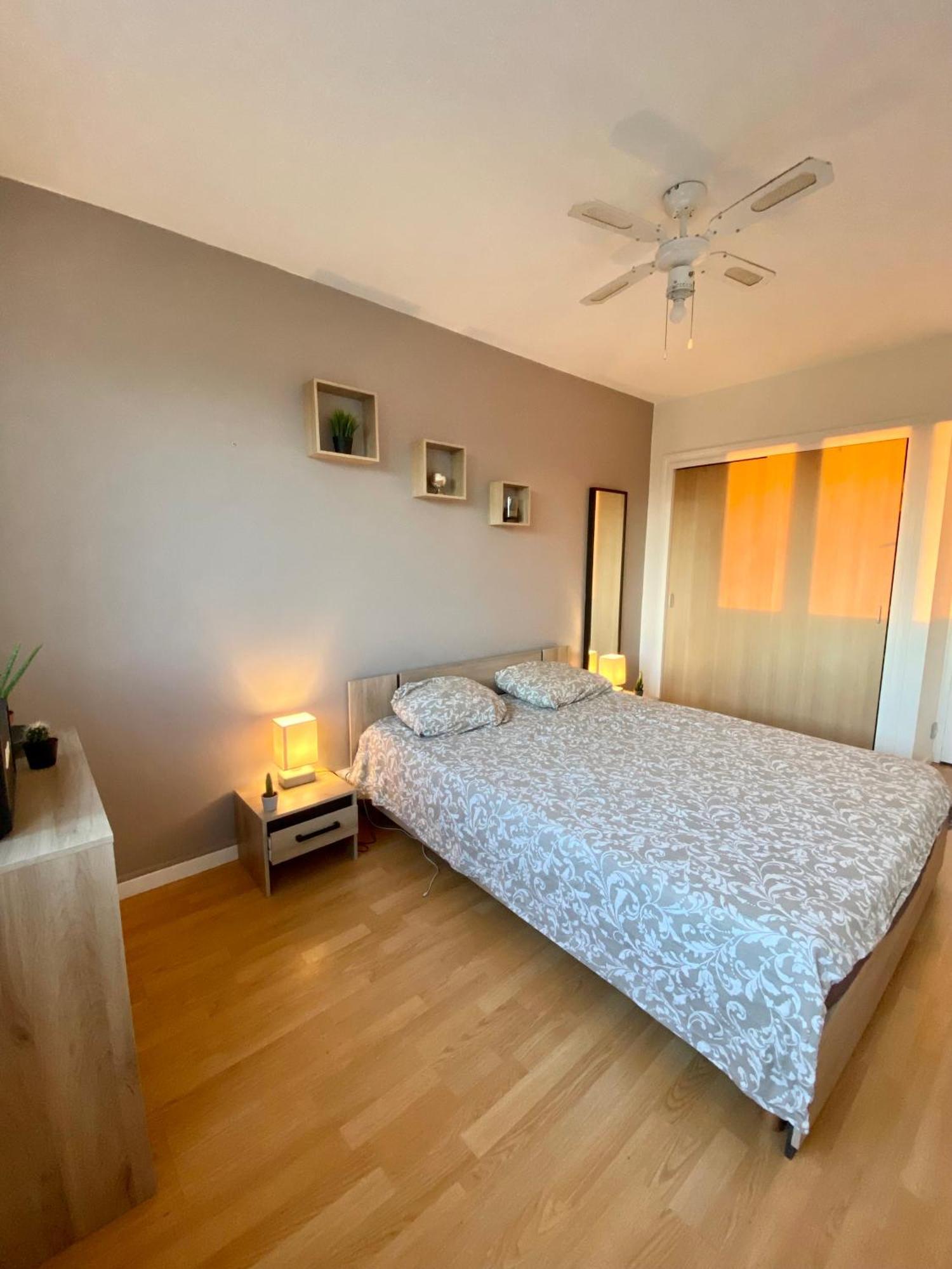 Le Paisible Apartamento Décines-Charpieu Exterior foto
